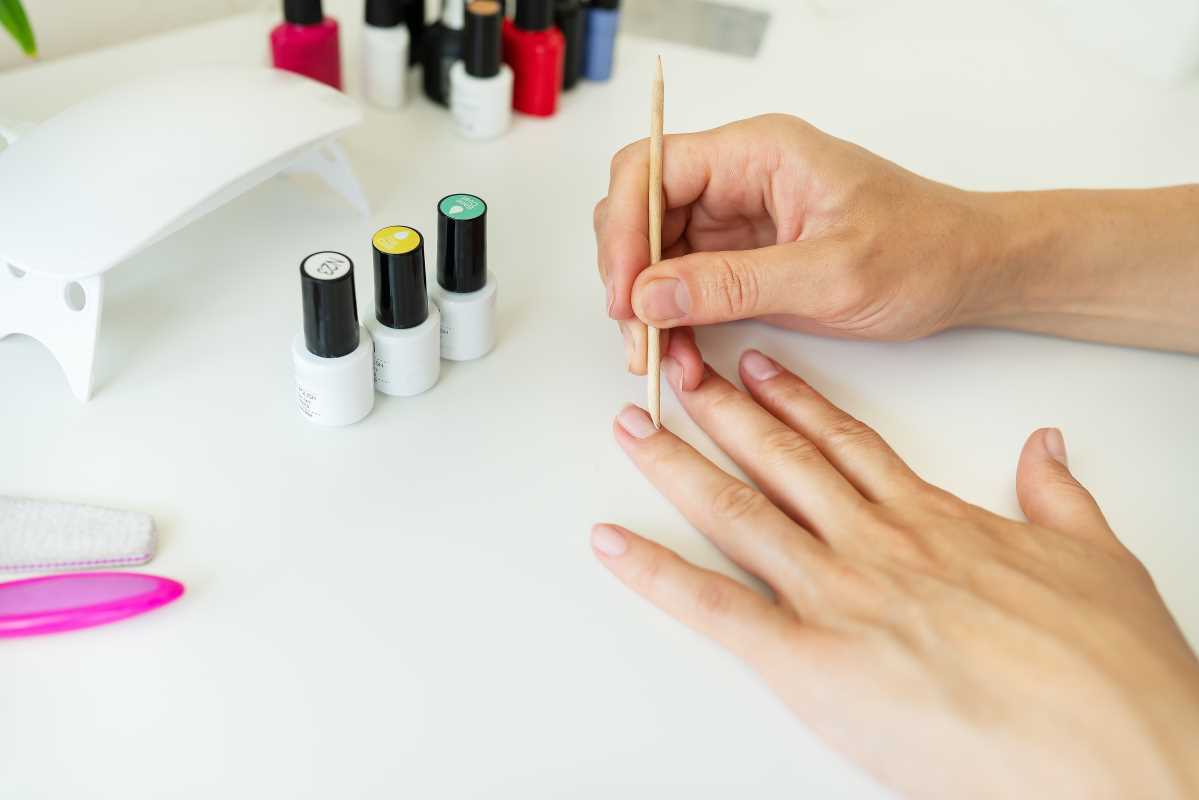 How to Create a Salon-Worthy Manicure at Home with the Best Tools